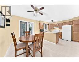 4008 46 Street SW - photo 5