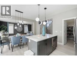 4pc Bathroom - 112 Cityside Park Ne, Calgary, AB T3N1J2 Photo 9
