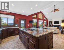 5pc Ensuite bath - 4780 56 Street Nw, Salmon Arm, BC V1E0B1 Photo 17