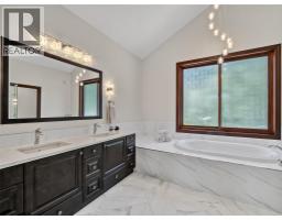 4780 56 Street Nw, Salmon Arm, BC V1E0B1 Photo 33