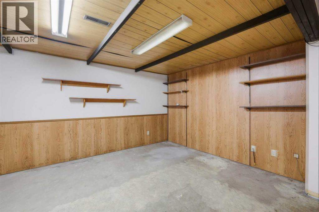 Listing photo – 5420 55 Street, Ponoka
