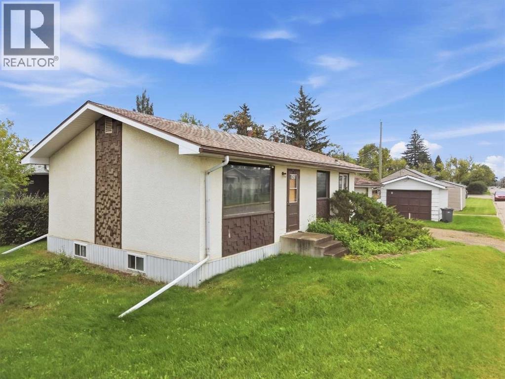 Listing photo – 5420 55 Street, Ponoka