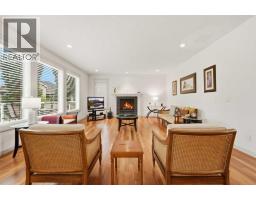 5pc Bathroom - 222 Chapala Point Se, Calgary, AB T2X3W9 Photo 8