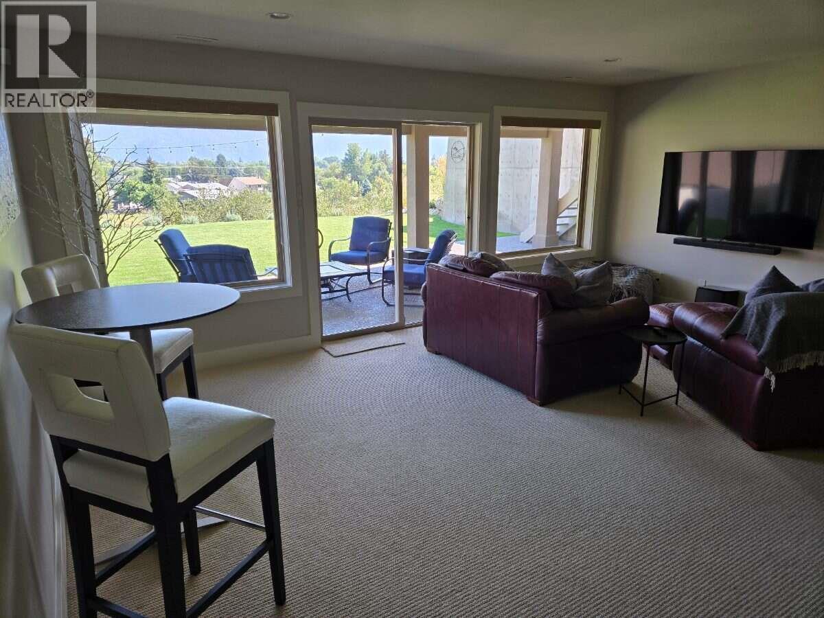 7958 MCCALLUM VIEW Drive - 21