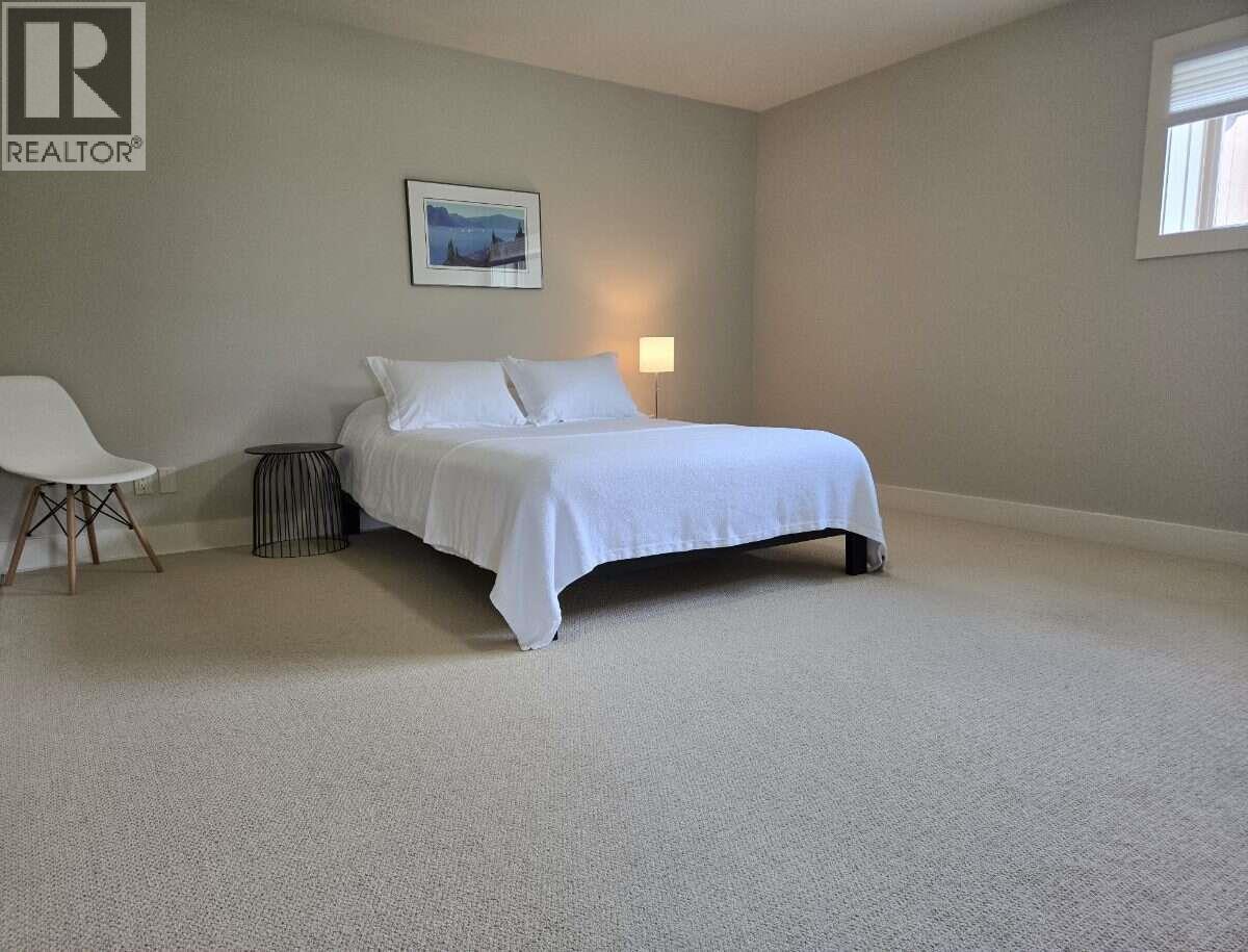 7958 MCCALLUM VIEW Drive - Image 26