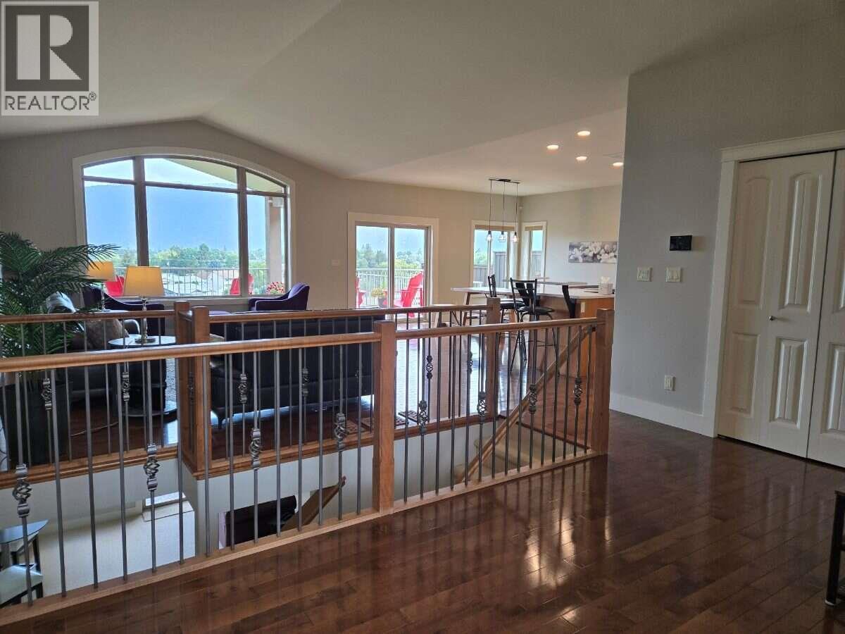 7958 MCCALLUM VIEW Drive - Image 6