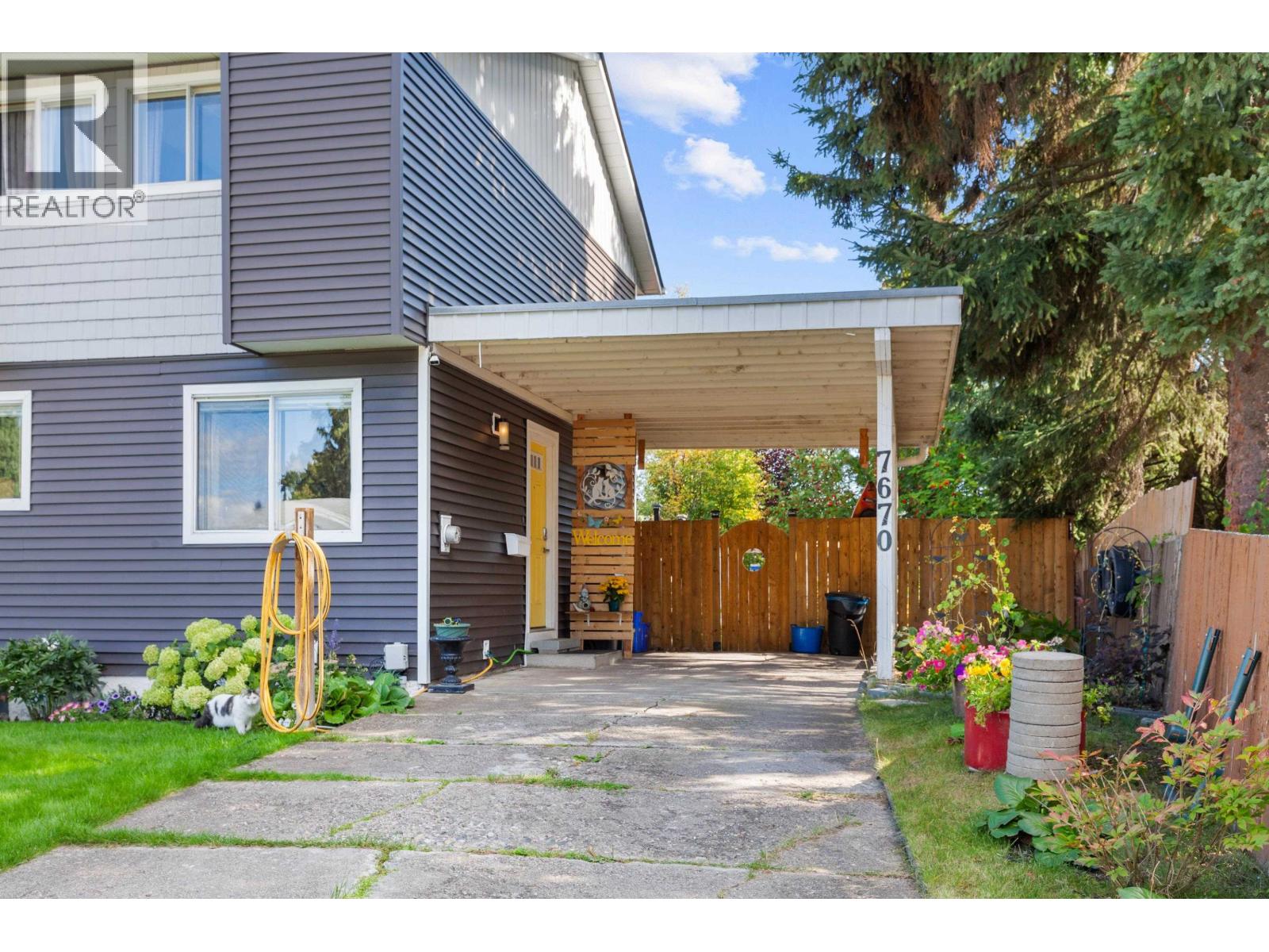Living room of 7670 MCMASTER PLACE · Prince George, BC