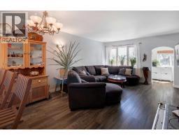 4pc Bathroom - 4007 Centre A Street Ne, Calgary, AB T2E3A7 Photo 6