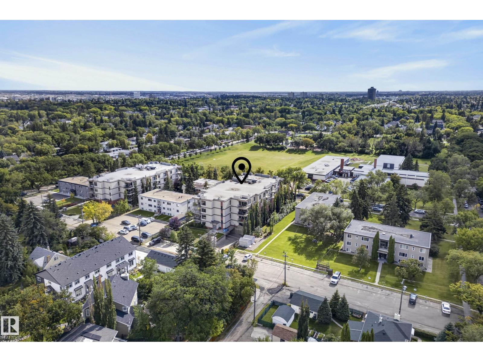 #305 11140 68 AV NW - 47