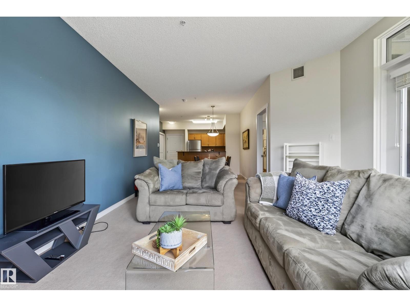 #305 11140 68 AV NW - 18