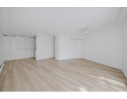 110 15020 North Bluff Road, White Rock, BC V4B5A4 Photo 9