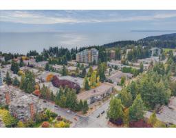 110 15020 North Bluff Road, White Rock, BC V4B5A4 Photo 22