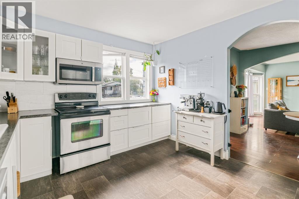 5028 44 Street - Image 14