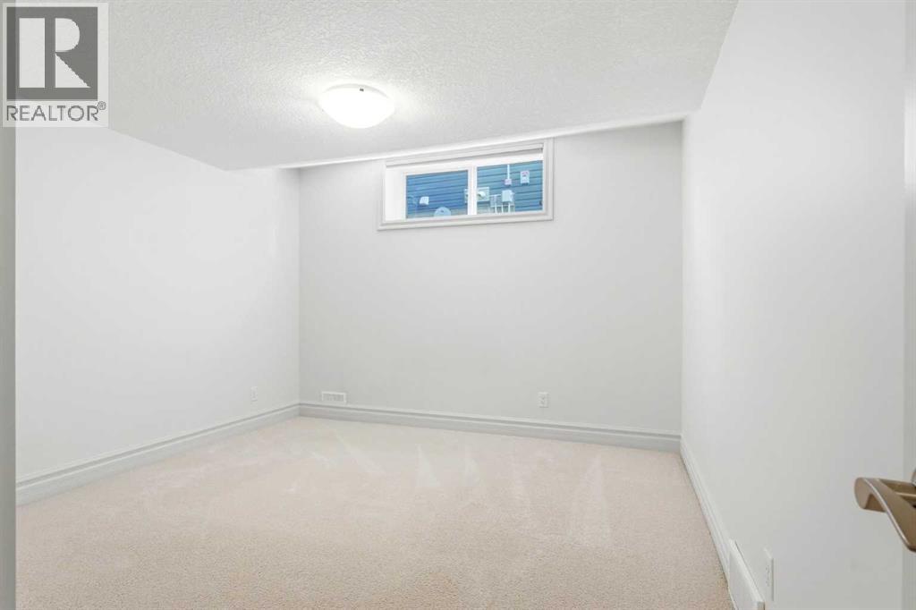 299 Sunset View, Cochrane