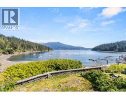433 Senator Place, Bowen Island, BC V0N1G1 Photo 7