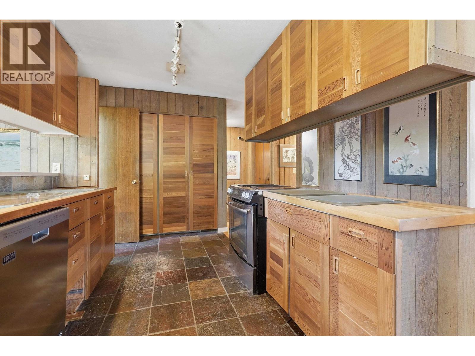 792 W 54TH AVENUE, Vancouver