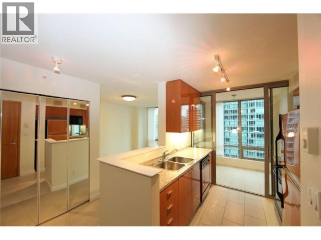 2105 1288 W GEORGIA STREET, Vancouver