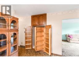 3pc Bathroom - 30 Goldfinch Road, Hamilton, ON L9A3W7 Photo 9