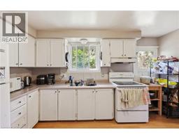 122 Greenbrier Drive, Waterloo, ON N2L4B5 Photo 12