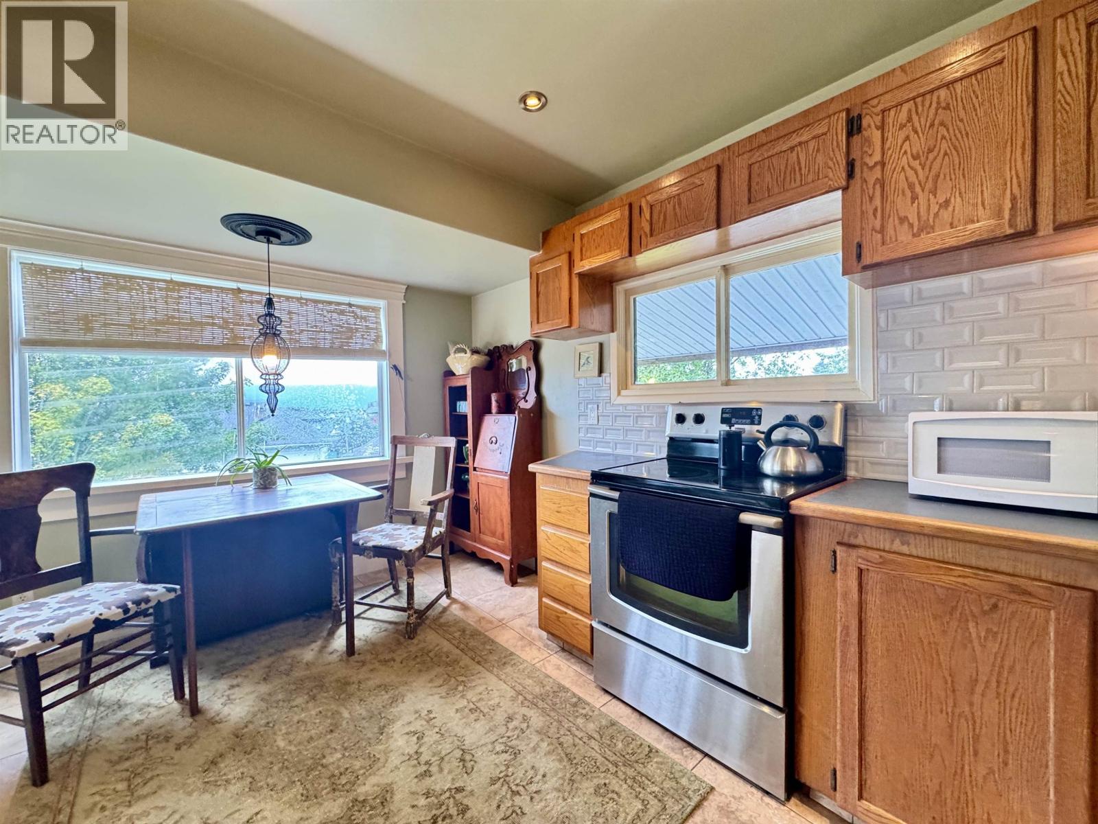 840-842 W 6TH AVENUE - 11