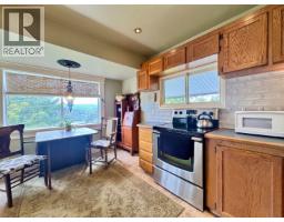 Primary Bedroom - 840-842 W 6th Avenue, Prince Rupert, BC V8J4N3 Photo 11