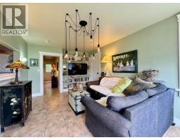 Foyer - 840-842 W 6th Avenue, Prince Rupert, BC V8J4N3 Photo 6