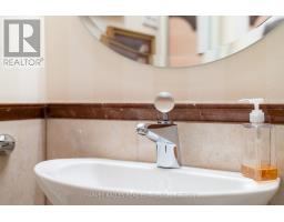 1405 - 95 Lombard Street, Toronto, ON M5C2V3 Photo 31