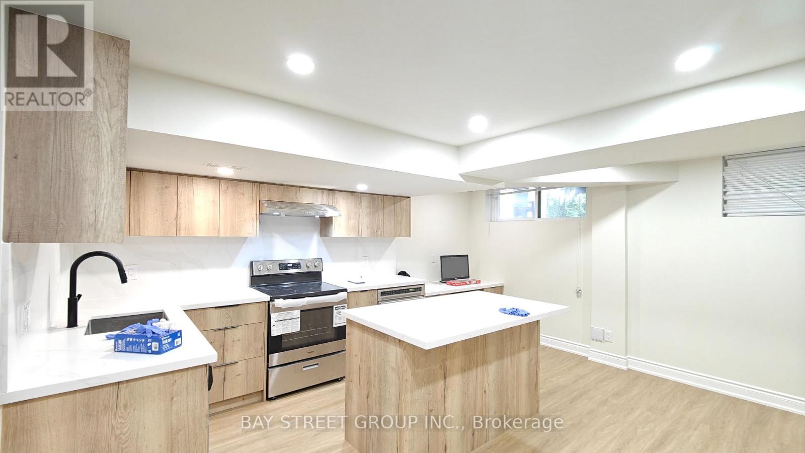 LOWER - 9 MOSEDALE CRESCENT, Toronto (Don Valley Village) — photo 7
