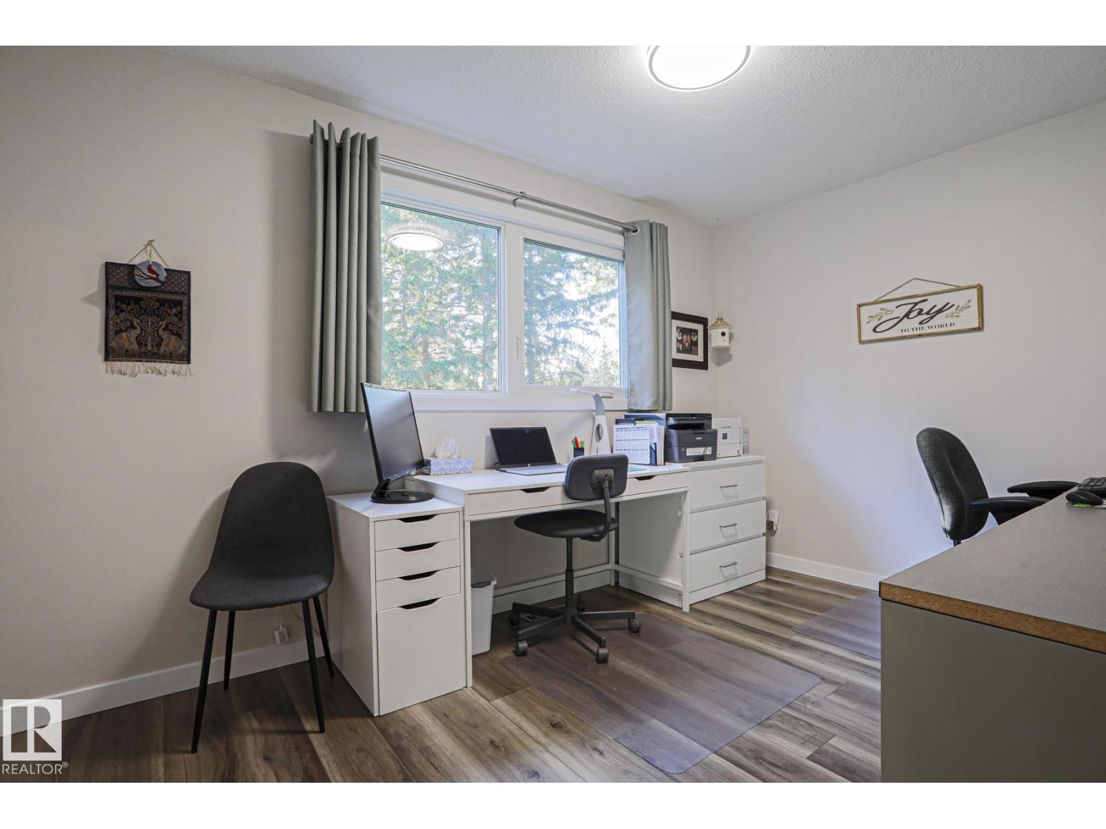 96 MARLBORO DR - Image 35