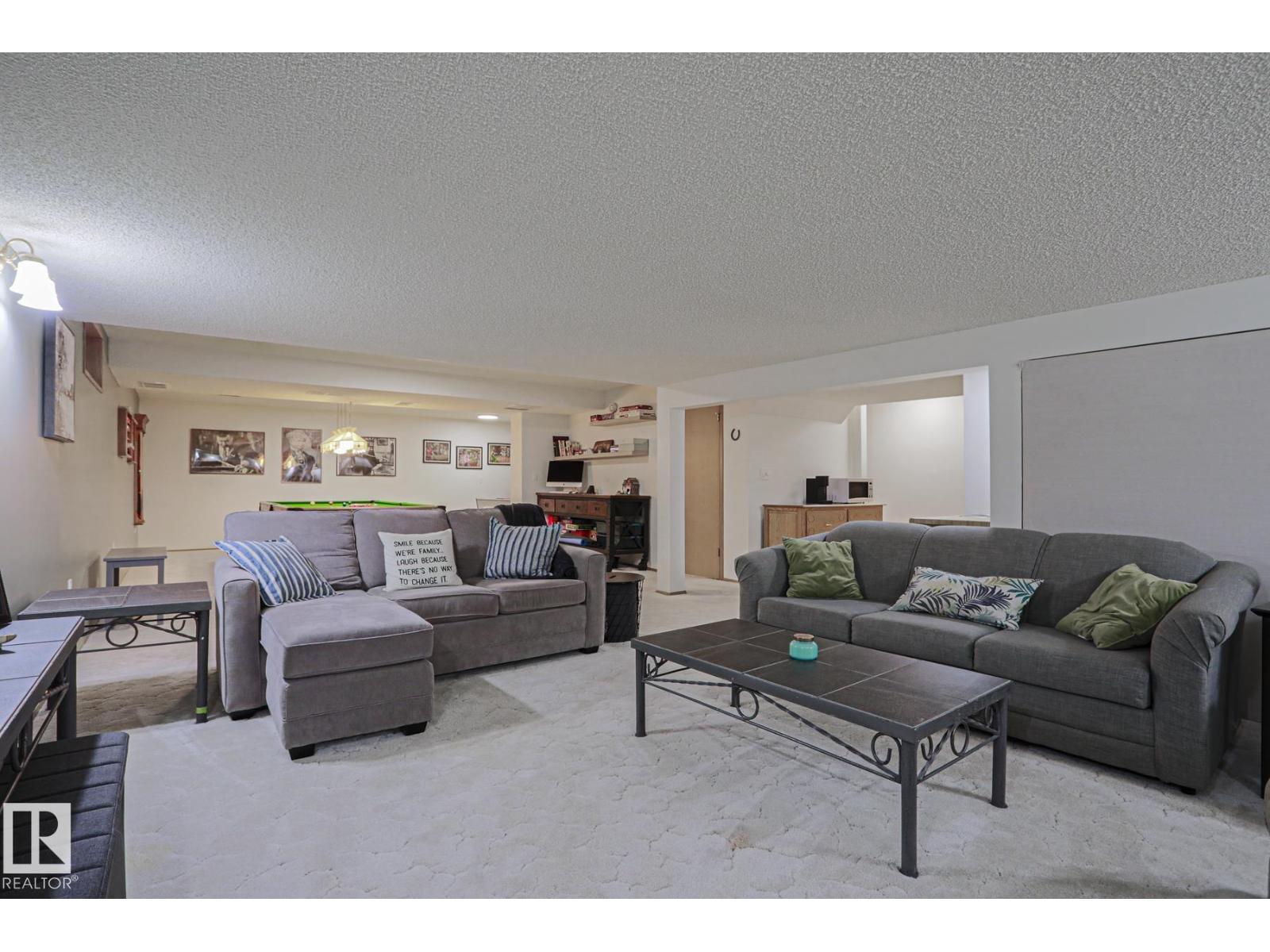 96 MARLBORO DR - Image 41