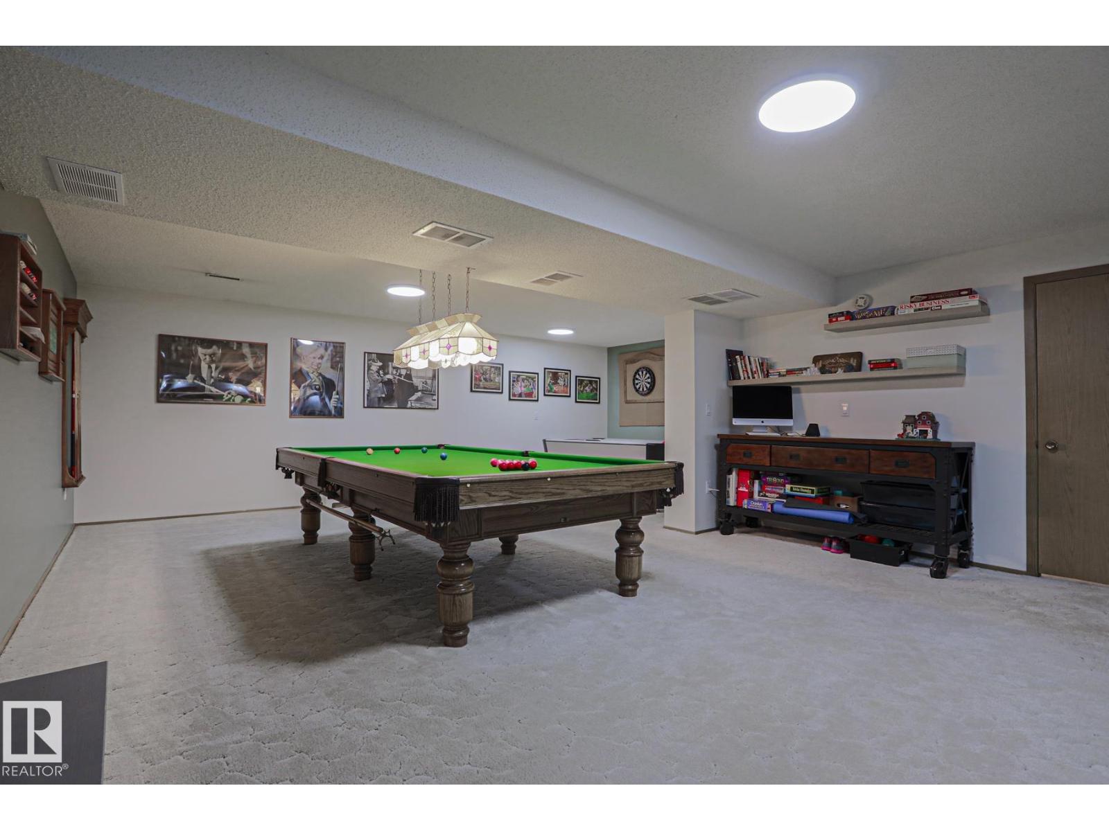 96 MARLBORO DR - Image 45