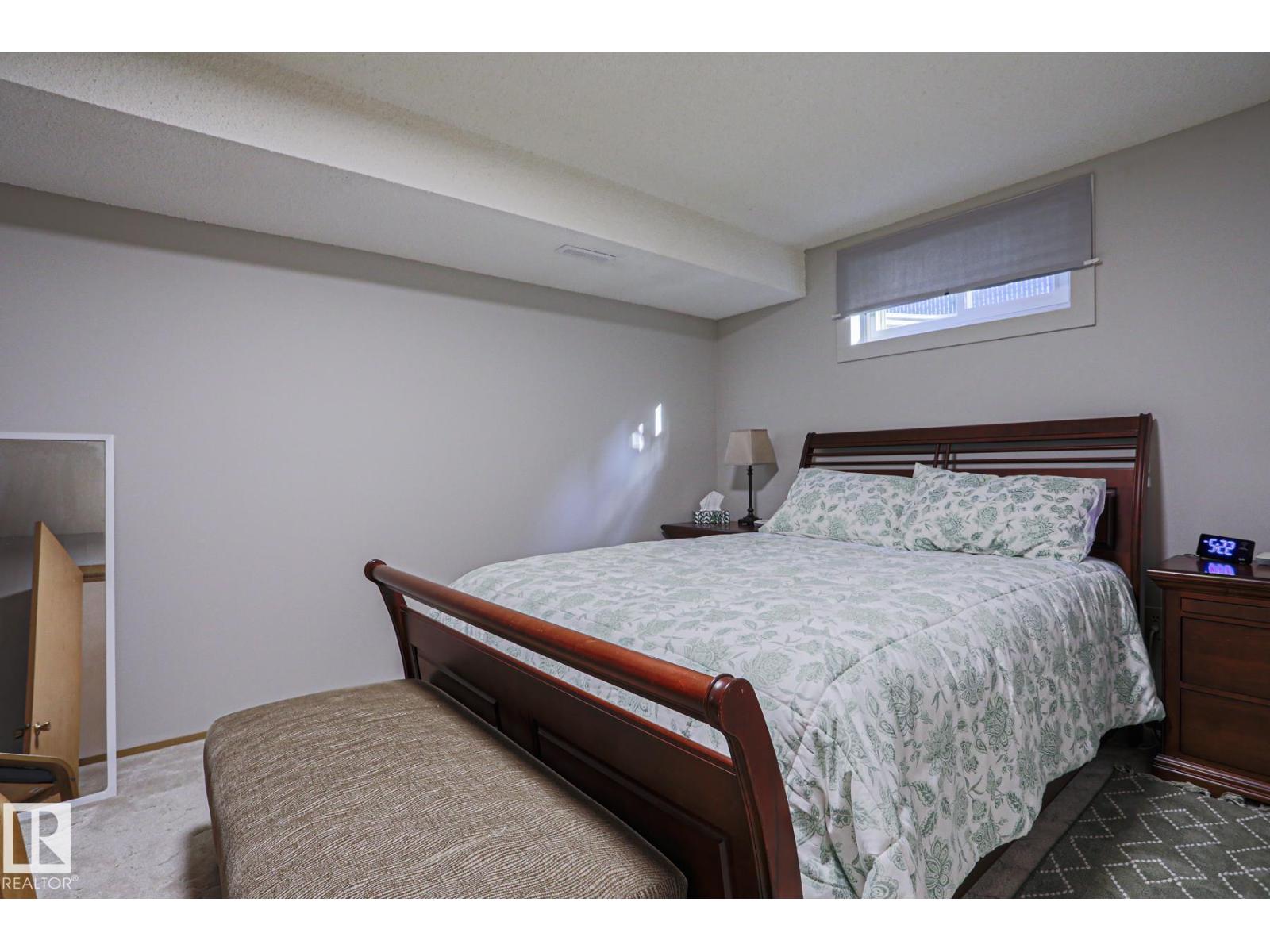 96 MARLBORO DR - 54