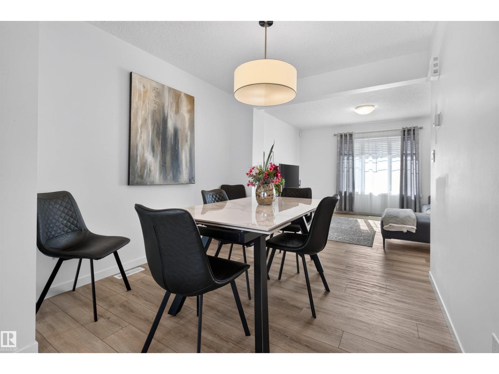 22709 84 AV NW - 10
