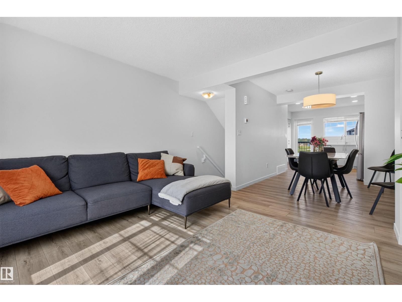 22709 84 AV NW - 7