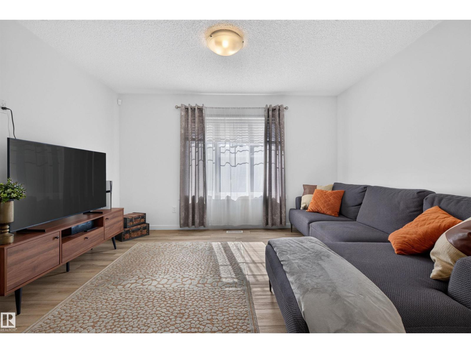22709 84 AV NW - 8