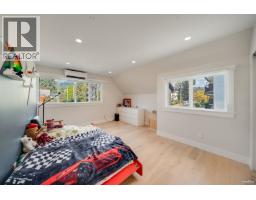 2022 Chesterfield Avenue, North Vancouver, BC V7M2P6 Photo 25