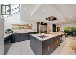 2022 Chesterfield Avenue, North Vancouver, BC V7M2P6 Photo 7