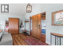 Full ensuite bathroom - 3047 Sunnyview Road, Vernon, BC V1H1B5 Photo 13