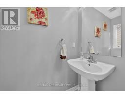 119 Taucar Gate, Bradford West Gwillimbury, ON L3Z2A5 Photo 14