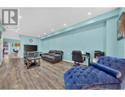 119 Taucar Gate, Bradford West Gwillimbury, ON L3Z2A5 Photo 9