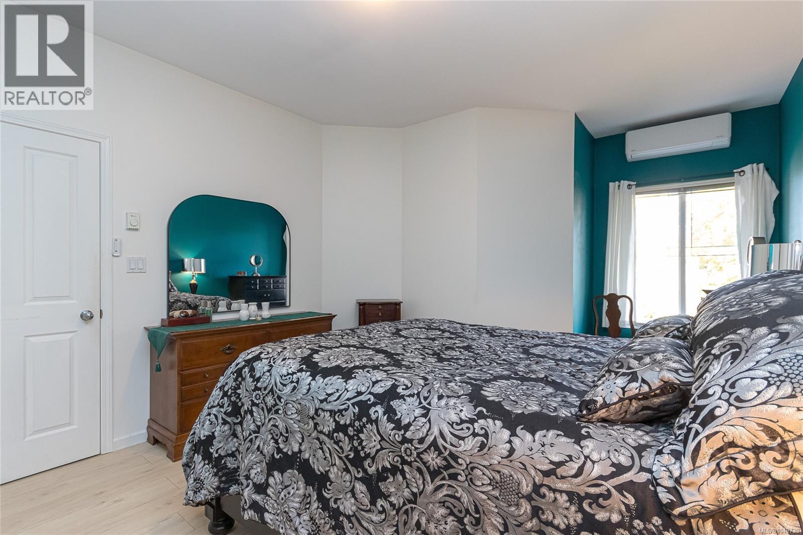7921 Polo Park Cres, Central Saanich
