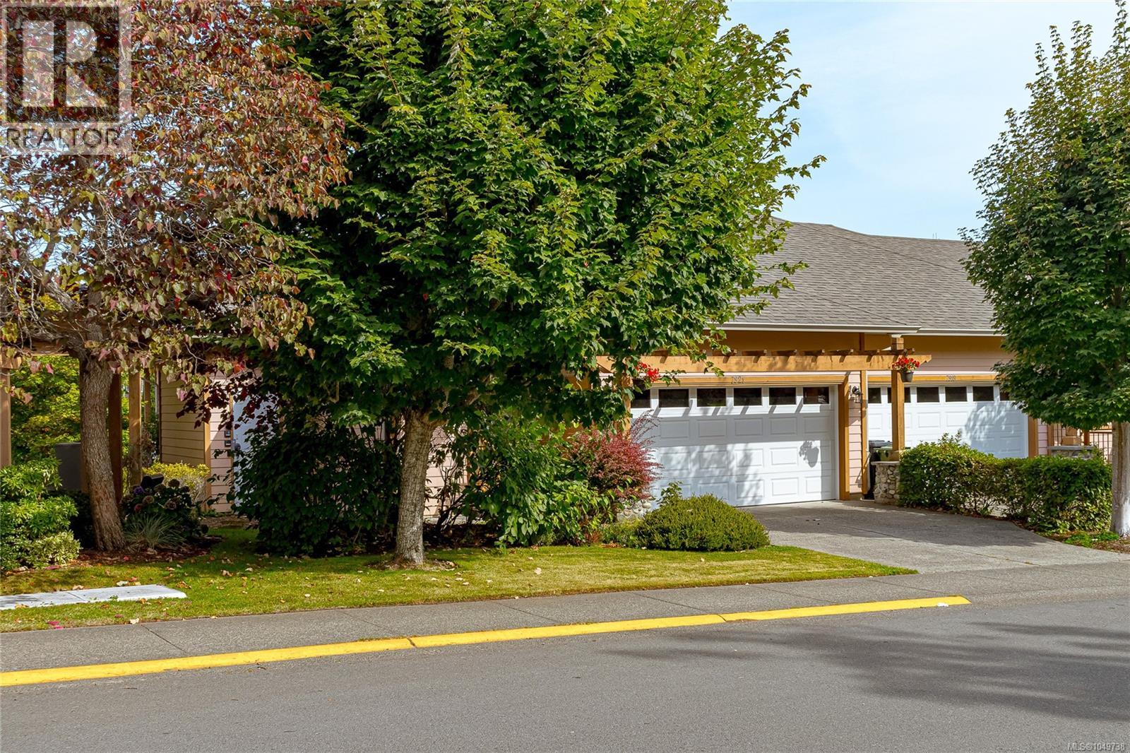 7921 Polo Park Cres, Central Saanich