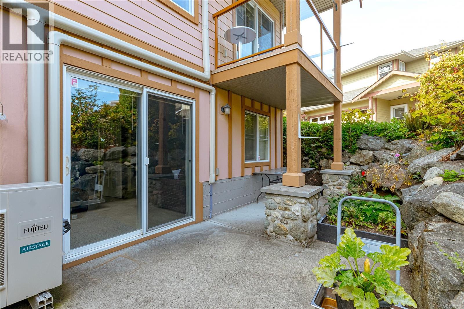 7921 Polo Park Cres - 34
