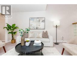 5772 Whitehorn Avenue, Mississauga, ON L5V1W1 Photo 18