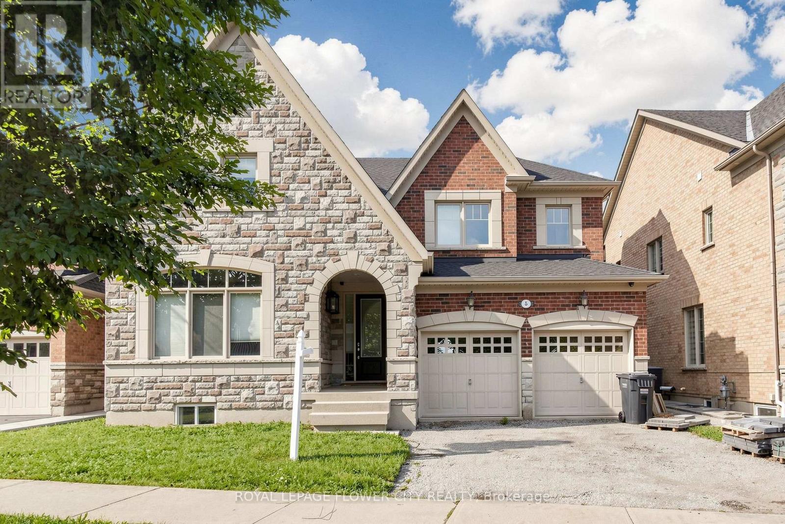5 DECORSO DRIVE - 2