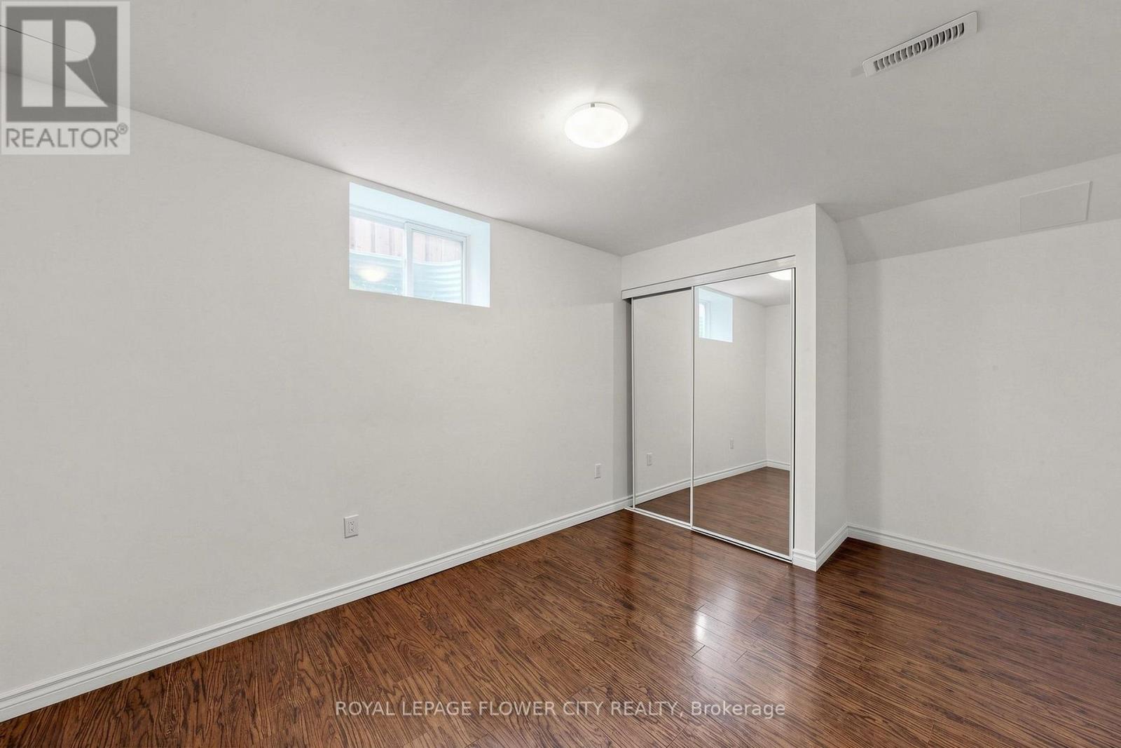 5 DECORSO DRIVE - 36
