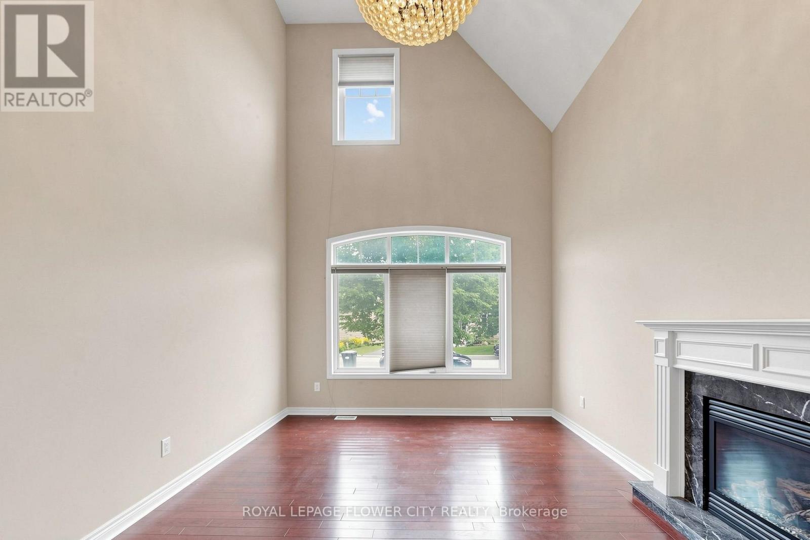 5 DECORSO DRIVE - 47