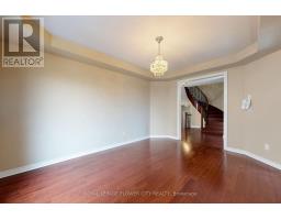 Laundry room - 5 Decorso Drive, Brampton, ON L6P3T7 Photo 11