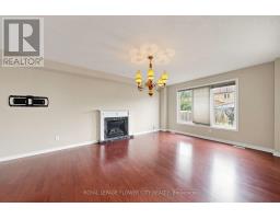 Family room - 5 Decorso Drive, Brampton, ON L6P3T7 Photo 7