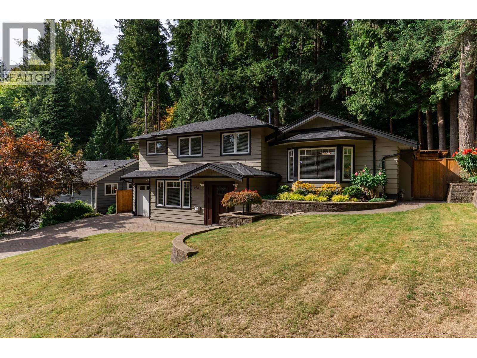 1941 ARBORLYNN DRIVE